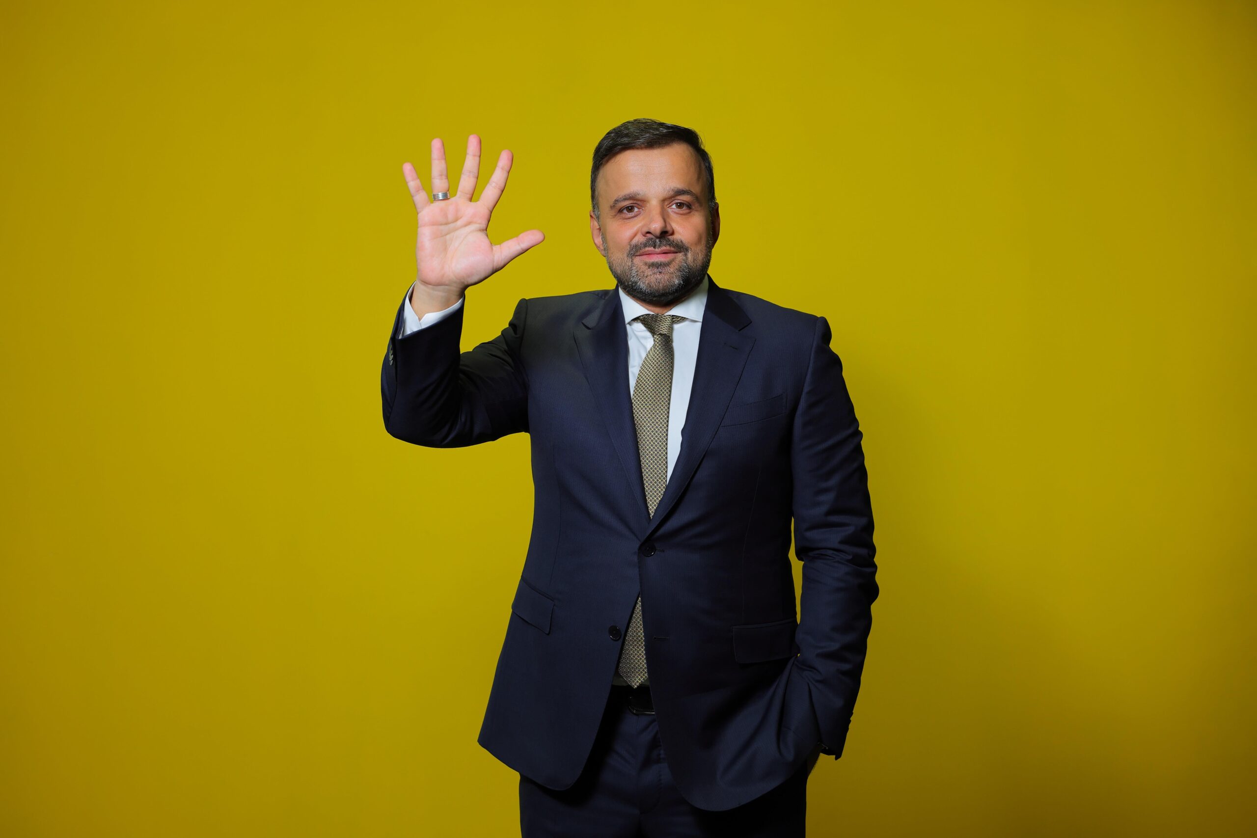 5g ihalesi sonrasinda turkcell ceosu neler soyledi j3xOq3GQ.jpg