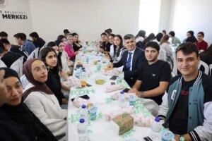 akdenizde ogrencilere doner ikrami lfM4PnbW.jpg