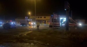 erzincanda otobus ve otomobil carpisti 8theJb6Y.jpg