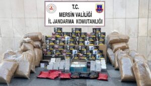 mersinde kacak makaron operasyonu 3 gozalti IVM98cym.jpg