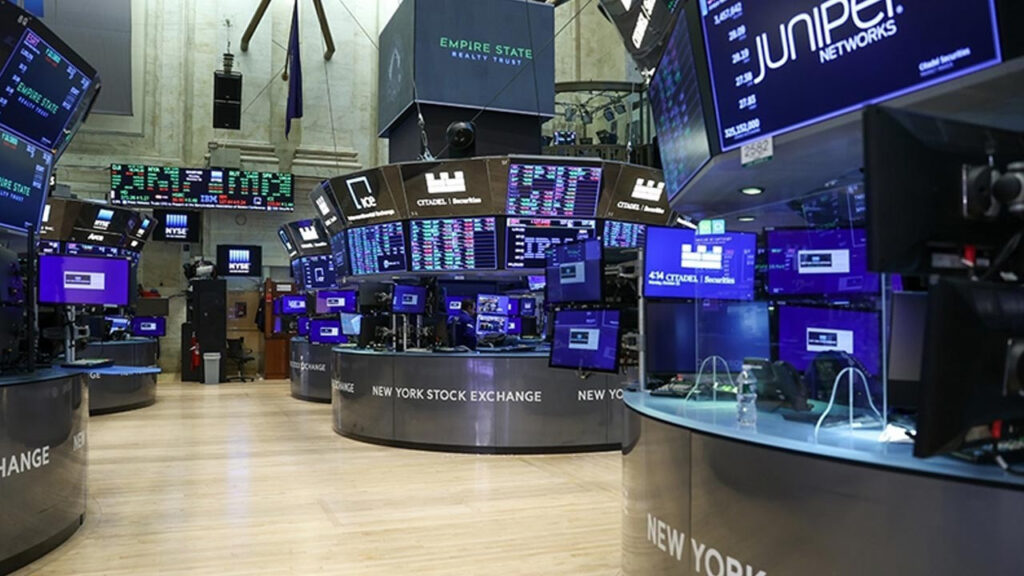 new york borsasi dususle acildi PEPSQRAJ.jpg