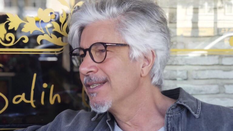 usta tiyatrocu nejat uygurun hayati film mi olacak oglu behzat uygur yanit verdi P6TseTJU.jpg